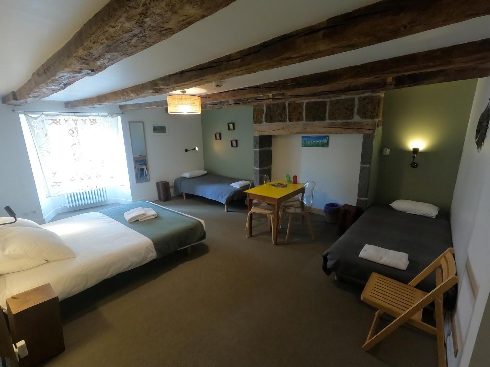 Hotel La Maison - &